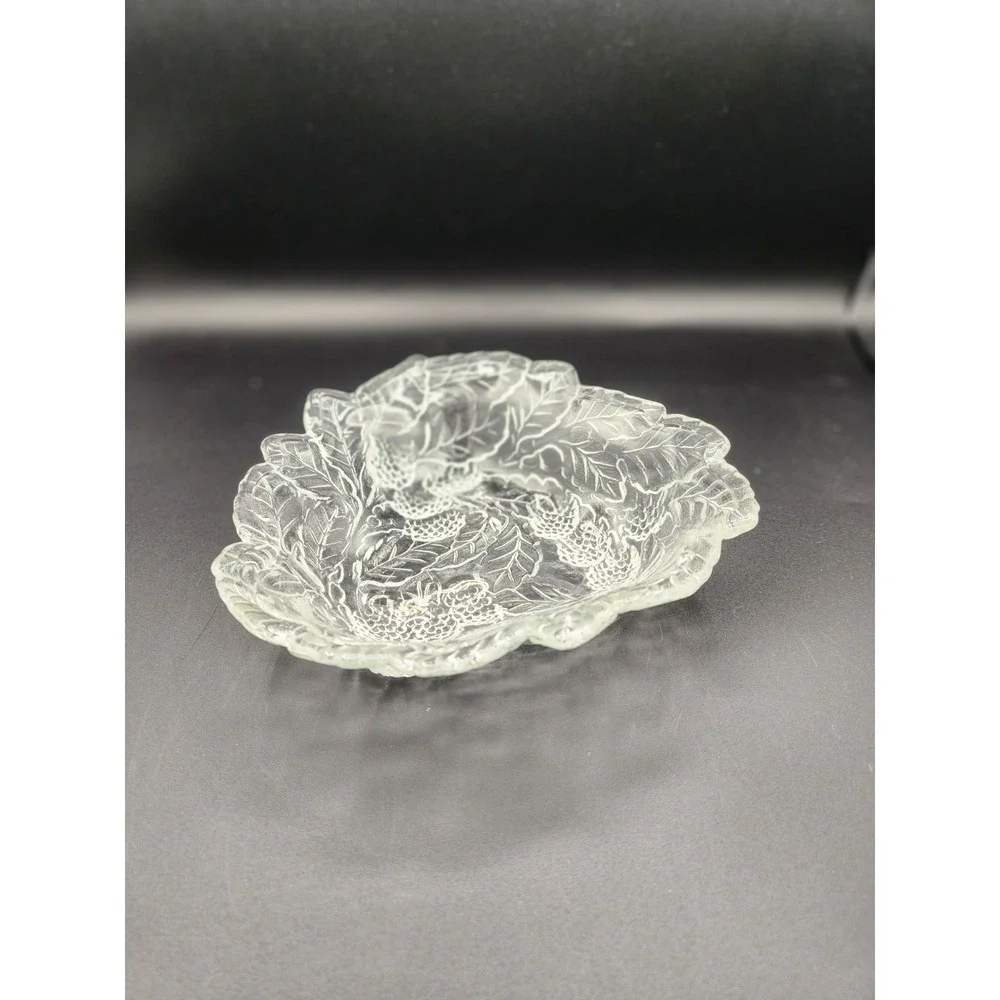 Indiana Glass Clear Carnival Depression Loganberry‎ Leaf Triangle Bowl Vintage